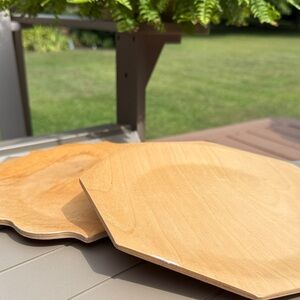 CRAFTS 2 Wooden Plates